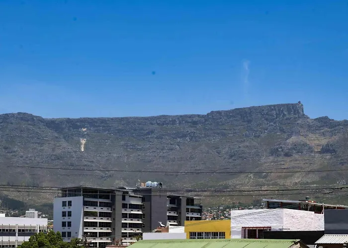 Bo-Kaap Vibrant 1-Bedroom Gem